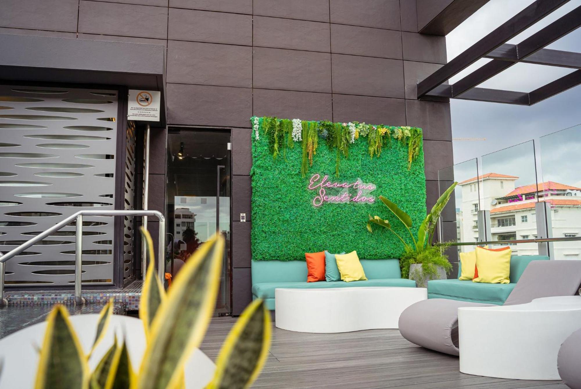 Holiday Inn Santo Domingo By Ihg Extérieur photo Rooftop of the hotel
