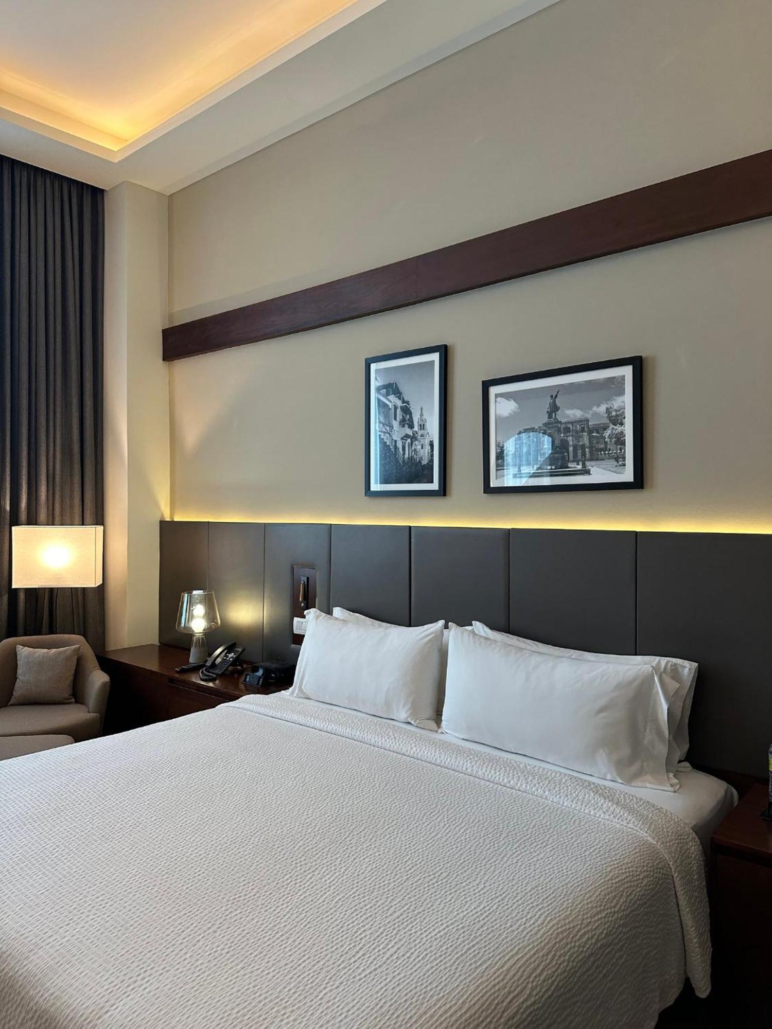 Holiday Inn Santo Domingo By Ihg Extérieur photo A bedroom at the hotel